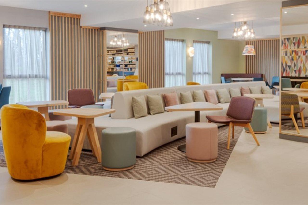 Hampton By Hilton Corby Hotel Ngoại thất bức ảnh